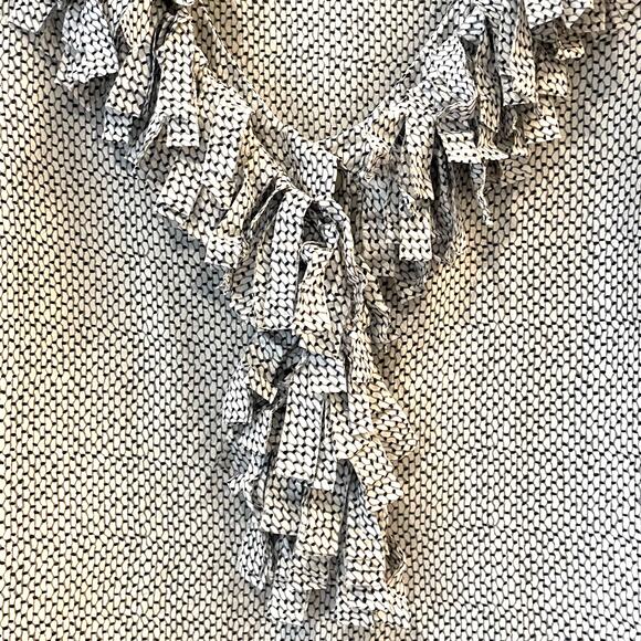 J.Crew Factory Silk Blouse Sleeveless Ruffle V Neck Office Date Black White 8 - Picture 4 of 11